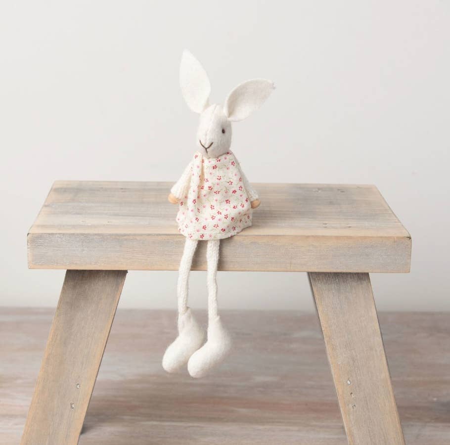 Tiny knitted Floral sitting Rabbit